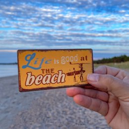 Magnet Life is good at the beach