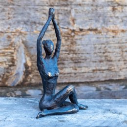 Statyett yoga kvinna